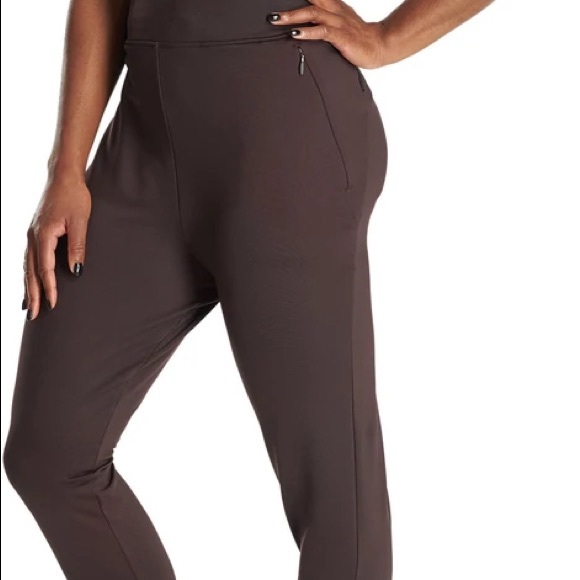 RYU Everywear Slim Pant - Picture 2 of 7